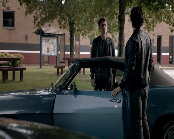 VampireDiaries-dot-nl_VampireDiaries-8x03YouDecidedThatIWasWorthSaving1850.jpg