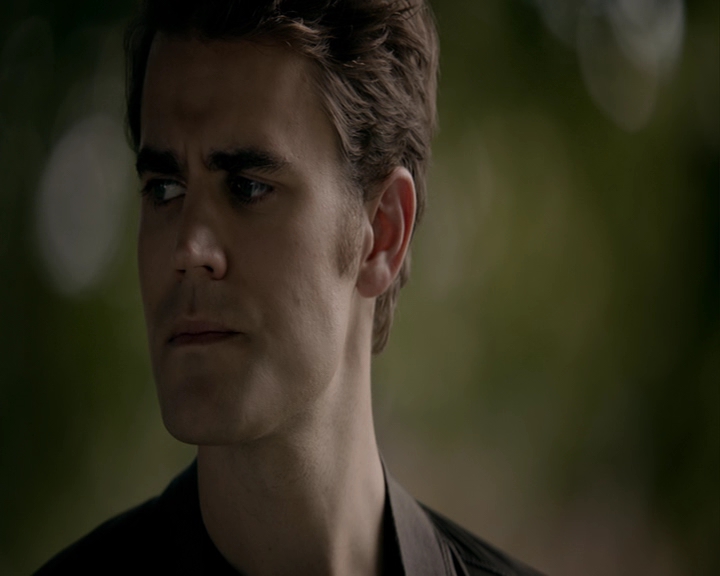 VampireDiaries-dot-nl_VampireDiaries-8x03YouDecidedThatIWasWorthSaving1867.jpg