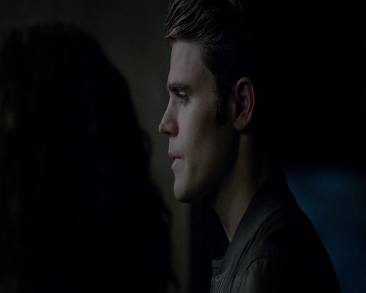 VampireDiaries-dot-nl_VampireDiaries-8x03YouDecidedThatIWasWorthSaving1878.jpg