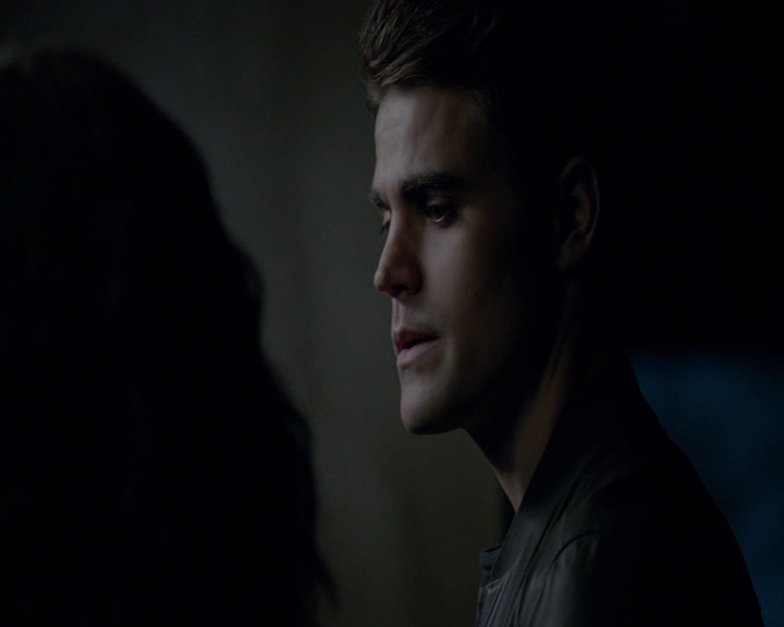 VampireDiaries-dot-nl_VampireDiaries-8x03YouDecidedThatIWasWorthSaving1883.jpg