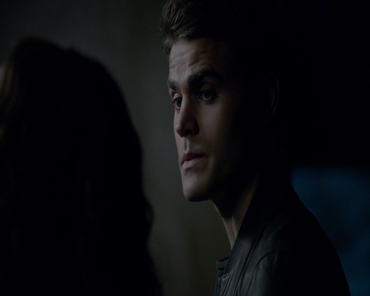 VampireDiaries-dot-nl_VampireDiaries-8x03YouDecidedThatIWasWorthSaving1885.jpg