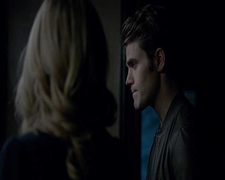 VampireDiaries-dot-nl_VampireDiaries-8x03YouDecidedThatIWasWorthSaving1923.jpg