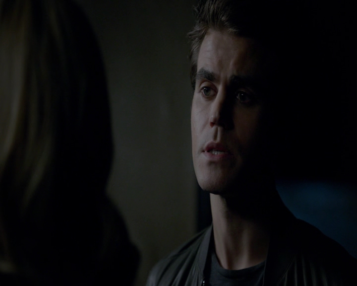 VampireDiaries-dot-nl_VampireDiaries-8x03YouDecidedThatIWasWorthSaving1932.jpg