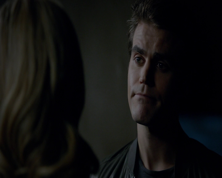 VampireDiaries-dot-nl_VampireDiaries-8x03YouDecidedThatIWasWorthSaving1943.jpg