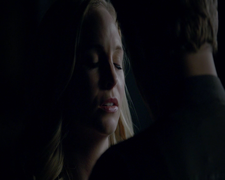 VampireDiaries-dot-nl_VampireDiaries-8x03YouDecidedThatIWasWorthSaving1951.jpg