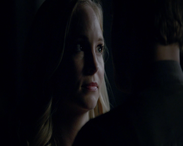 VampireDiaries-dot-nl_VampireDiaries-8x03YouDecidedThatIWasWorthSaving1953.jpg