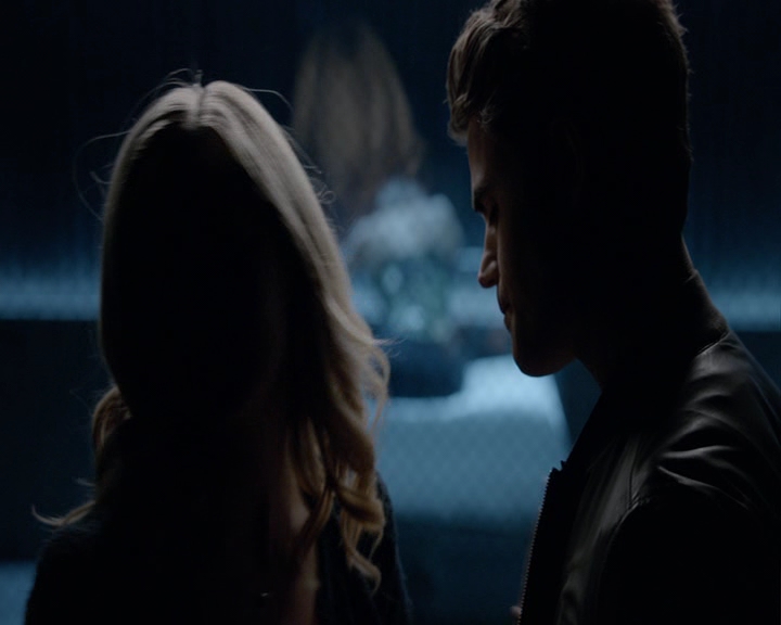 VampireDiaries-dot-nl_VampireDiaries-8x03YouDecidedThatIWasWorthSaving1959.jpg