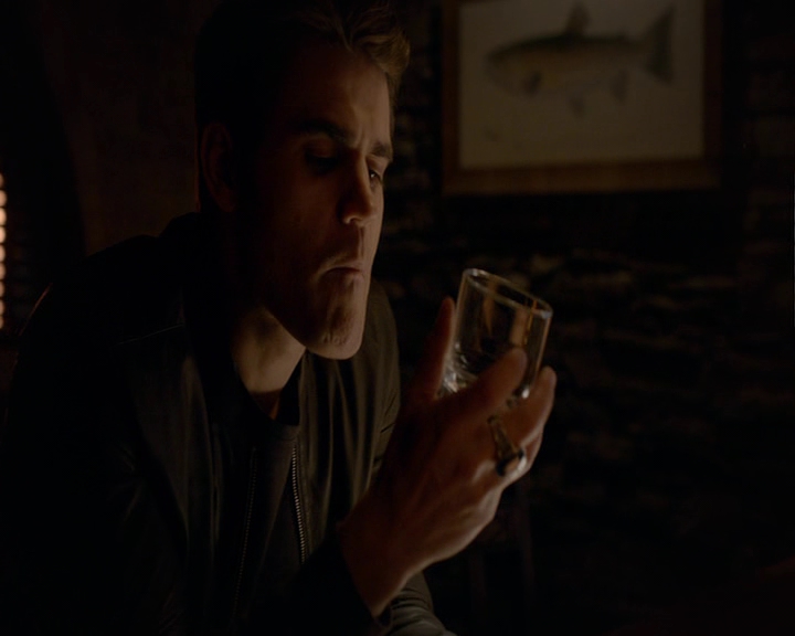 VampireDiaries-dot-nl_VampireDiaries-8x03YouDecidedThatIWasWorthSaving1981.jpg