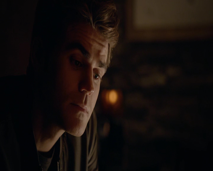 VampireDiaries-dot-nl_VampireDiaries-8x03YouDecidedThatIWasWorthSaving1989.jpg