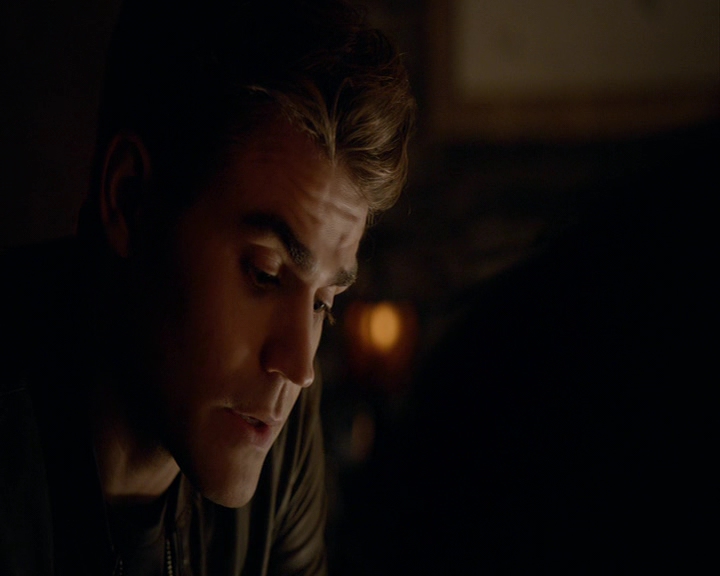 VampireDiaries-dot-nl_VampireDiaries-8x03YouDecidedThatIWasWorthSaving2011.jpg