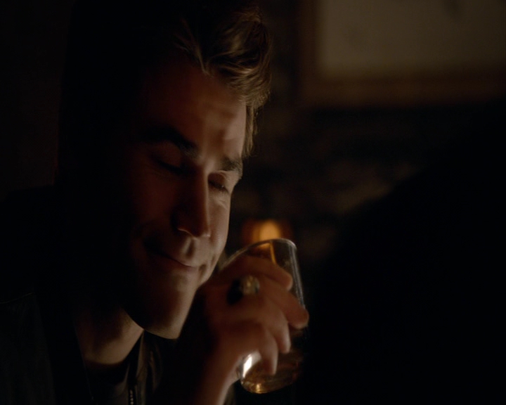 VampireDiaries-dot-nl_VampireDiaries-8x03YouDecidedThatIWasWorthSaving2013.jpg