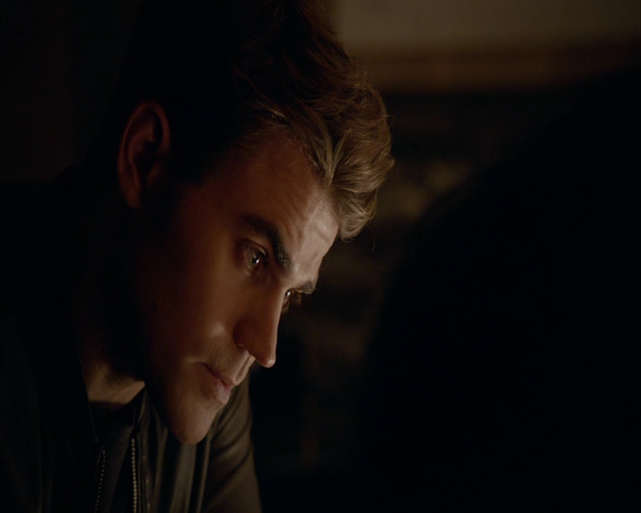 VampireDiaries-dot-nl_VampireDiaries-8x03YouDecidedThatIWasWorthSaving2038.jpg