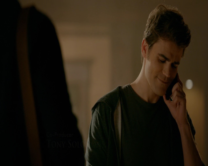 VampireDiaries-dot-nl_VampireDiaries-8x04AnEternityOfMisery0215.jpg