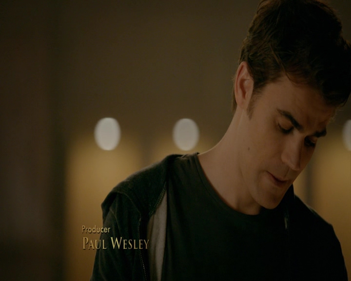 VampireDiaries-dot-nl_VampireDiaries-8x04AnEternityOfMisery0219.jpg