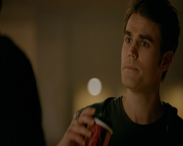 VampireDiaries-dot-nl_VampireDiaries-8x04AnEternityOfMisery0224.jpg