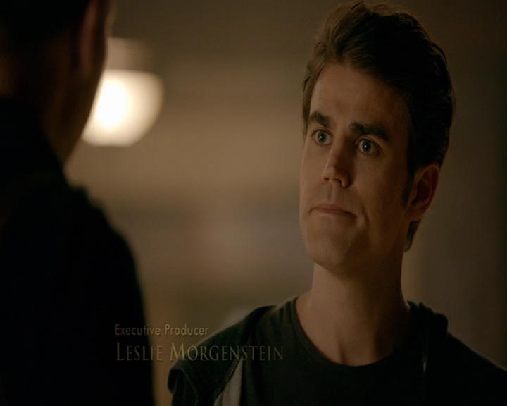 VampireDiaries-dot-nl_VampireDiaries-8x04AnEternityOfMisery0254.jpg