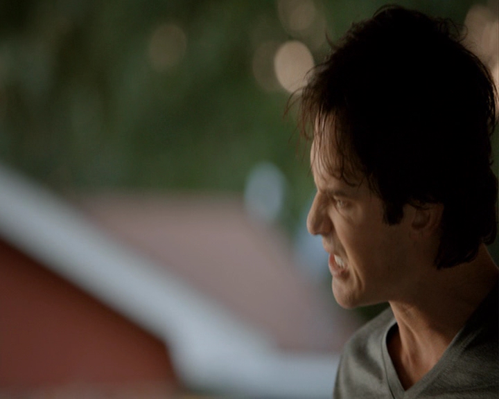 VampireDiaries-dot-nl_VampireDiaries-8x04AnEternityOfMisery0322.jpg