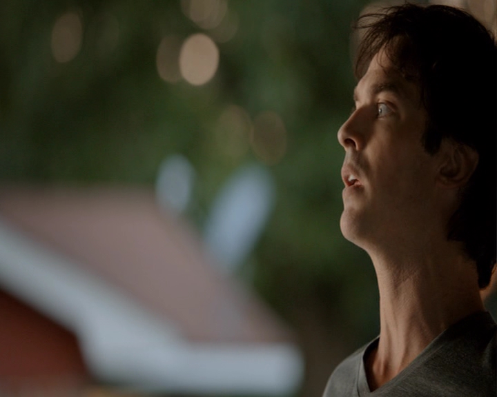 VampireDiaries-dot-nl_VampireDiaries-8x04AnEternityOfMisery0324.jpg