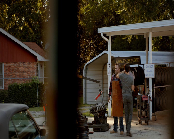 VampireDiaries-dot-nl_VampireDiaries-8x04AnEternityOfMisery0359.jpg