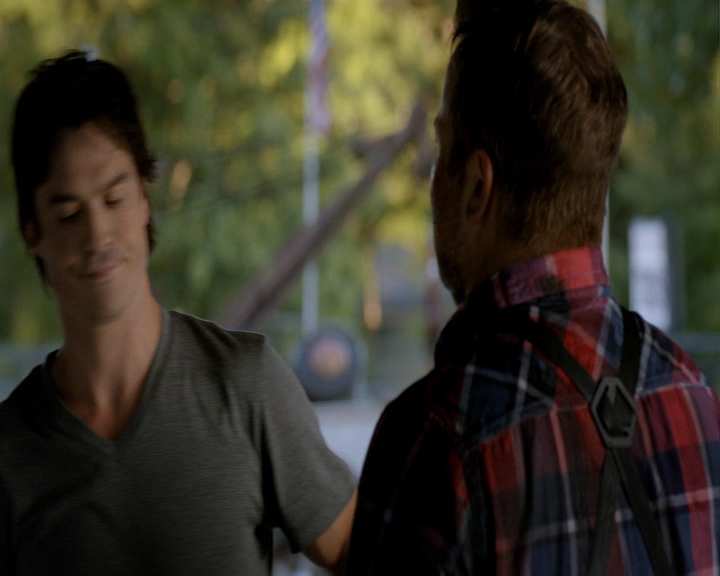 VampireDiaries-dot-nl_VampireDiaries-8x04AnEternityOfMisery0364.jpg