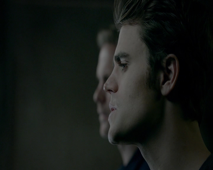 VampireDiaries-dot-nl_VampireDiaries-8x04AnEternityOfMisery0412.jpg