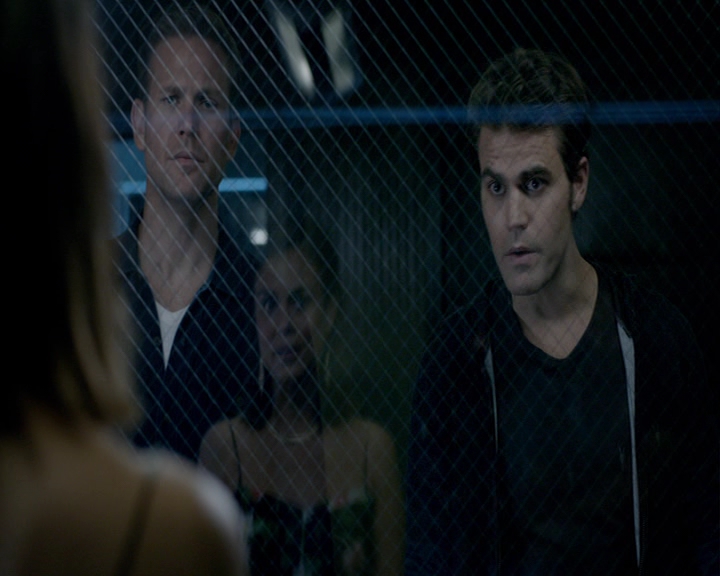 VampireDiaries-dot-nl_VampireDiaries-8x04AnEternityOfMisery0434.jpg