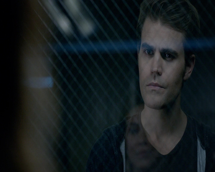 VampireDiaries-dot-nl_VampireDiaries-8x04AnEternityOfMisery0449.jpg