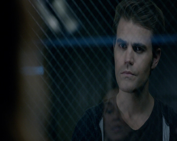 VampireDiaries-dot-nl_VampireDiaries-8x04AnEternityOfMisery0450.jpg