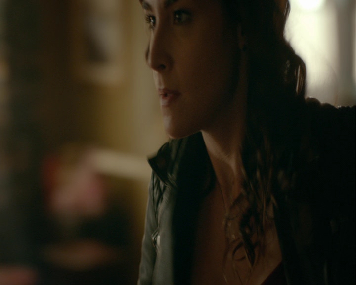 VampireDiaries-dot-nl_VampireDiaries-8x04AnEternityOfMisery0606.jpg