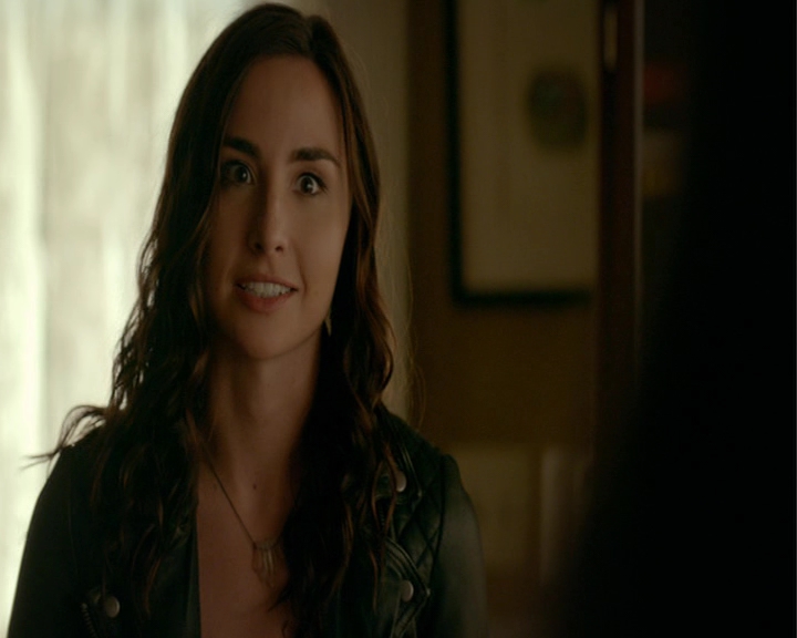 VampireDiaries-dot-nl_VampireDiaries-8x04AnEternityOfMisery0643.jpg