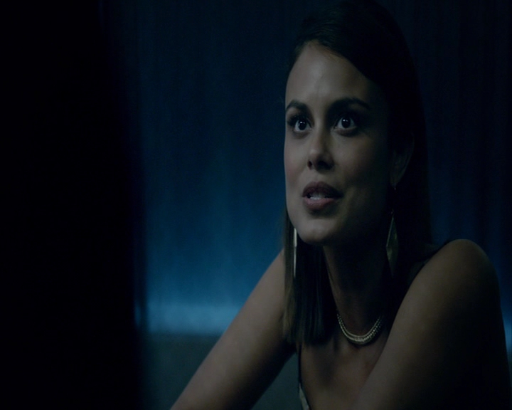 VampireDiaries-dot-nl_VampireDiaries-8x04AnEternityOfMisery0893.jpg