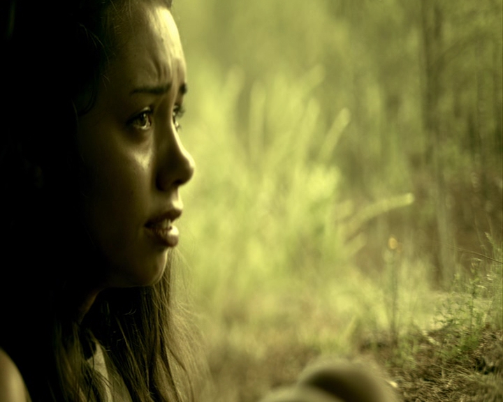 VampireDiaries-dot-nl_VampireDiaries-8x04AnEternityOfMisery0918.jpg