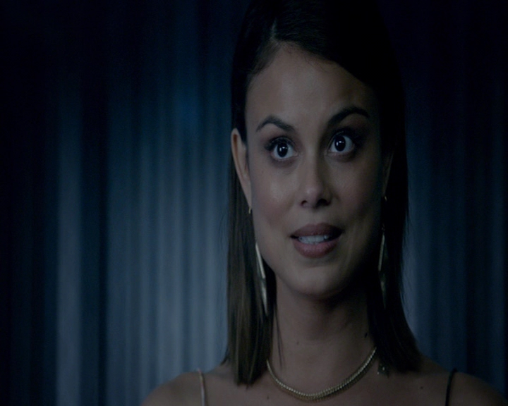 VampireDiaries-dot-nl_VampireDiaries-8x04AnEternityOfMisery0974.jpg