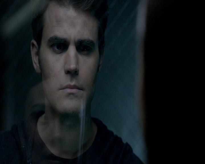 VampireDiaries-dot-nl_VampireDiaries-8x04AnEternityOfMisery0976.jpg