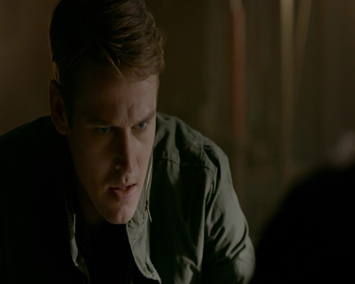 VampireDiaries-dot-nl_VampireDiaries-8x04AnEternityOfMisery1093.jpg