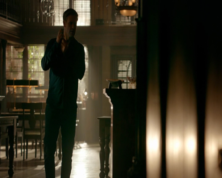 VampireDiaries-dot-nl_VampireDiaries-8x04AnEternityOfMisery1150.jpg