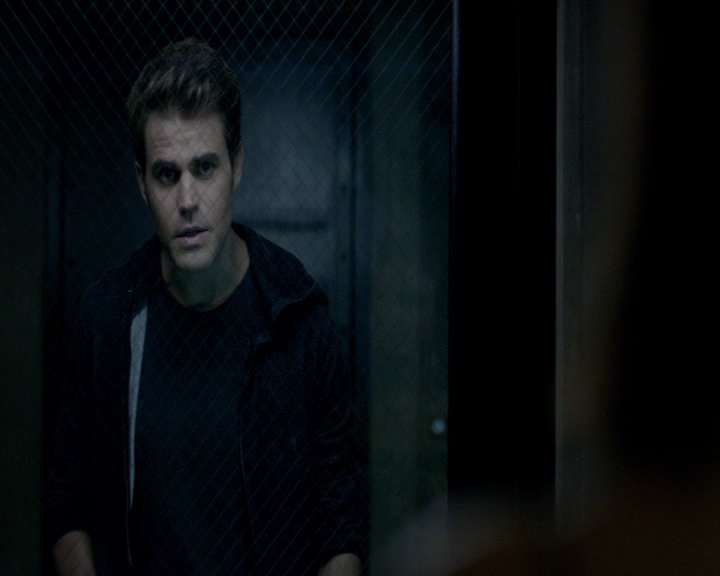 VampireDiaries-dot-nl_VampireDiaries-8x04AnEternityOfMisery1175.jpg