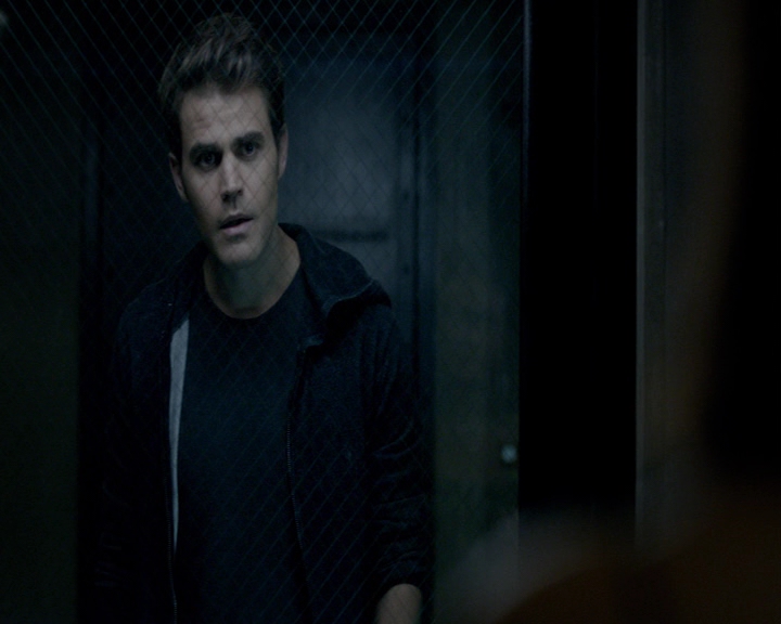 VampireDiaries-dot-nl_VampireDiaries-8x04AnEternityOfMisery1177.jpg