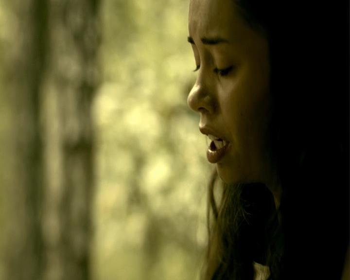 VampireDiaries-dot-nl_VampireDiaries-8x04AnEternityOfMisery1189.jpg