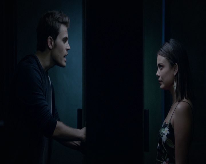 VampireDiaries-dot-nl_VampireDiaries-8x04AnEternityOfMisery1237.jpg