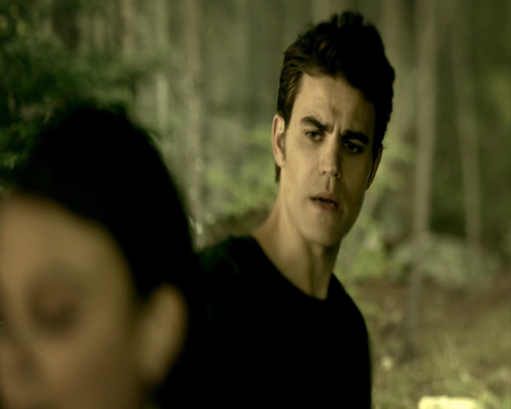 VampireDiaries-dot-nl_VampireDiaries-8x04AnEternityOfMisery1302.jpg