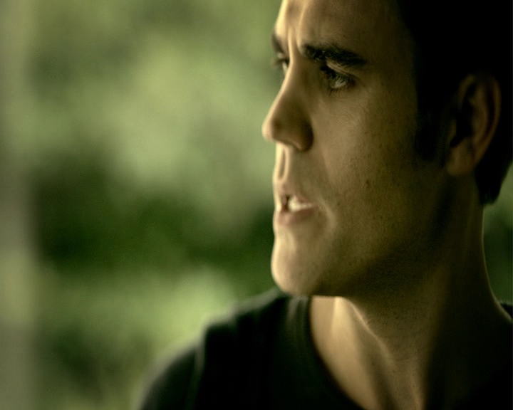 VampireDiaries-dot-nl_VampireDiaries-8x04AnEternityOfMisery1304.jpg