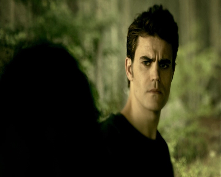 VampireDiaries-dot-nl_VampireDiaries-8x04AnEternityOfMisery1316.jpg