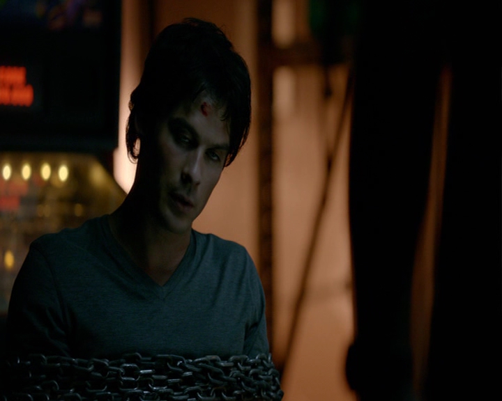 VampireDiaries-dot-nl_VampireDiaries-8x04AnEternityOfMisery1385.jpg