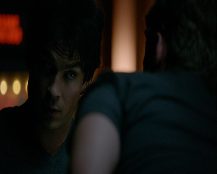 VampireDiaries-dot-nl_VampireDiaries-8x04AnEternityOfMisery1414.jpg