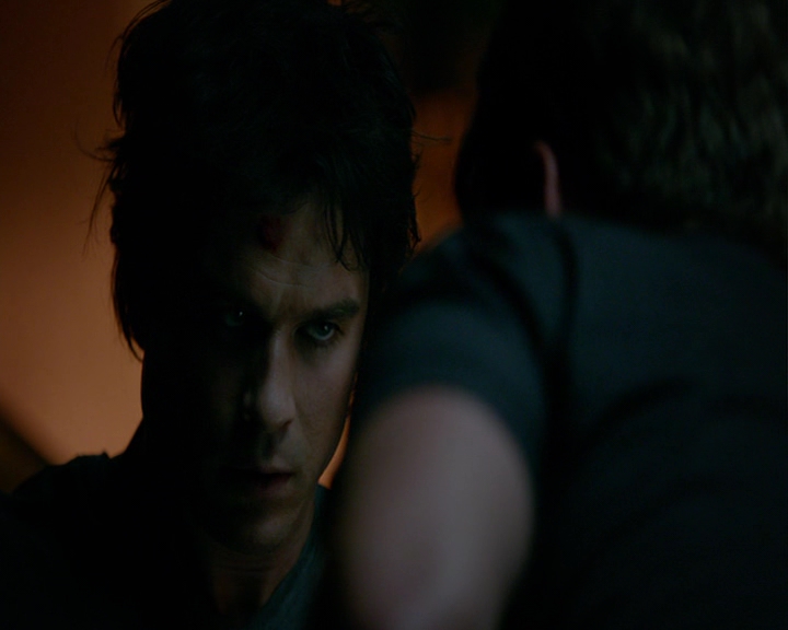 VampireDiaries-dot-nl_VampireDiaries-8x04AnEternityOfMisery1419.jpg