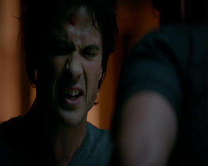 VampireDiaries-dot-nl_VampireDiaries-8x04AnEternityOfMisery1425.jpg