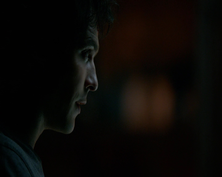 VampireDiaries-dot-nl_VampireDiaries-8x04AnEternityOfMisery1456.jpg