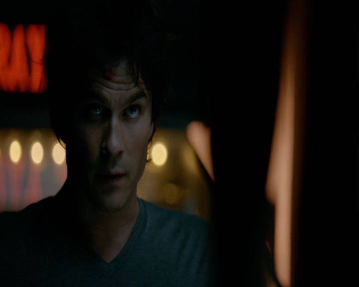 VampireDiaries-dot-nl_VampireDiaries-8x04AnEternityOfMisery1462.jpg