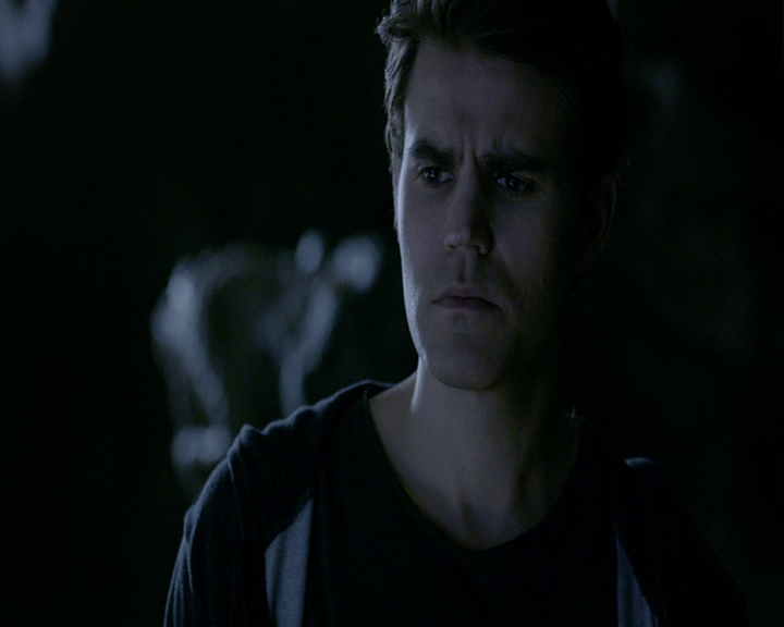 VampireDiaries-dot-nl_VampireDiaries-8x04AnEternityOfMisery1572.jpg